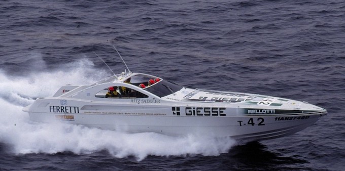 Ferretti_48_copia.jpg